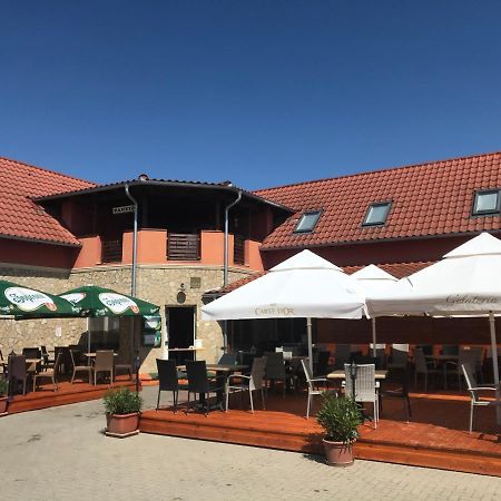 Hegylanc Fogado Bed & Breakfast Sotony Dış mekan fotoğraf
