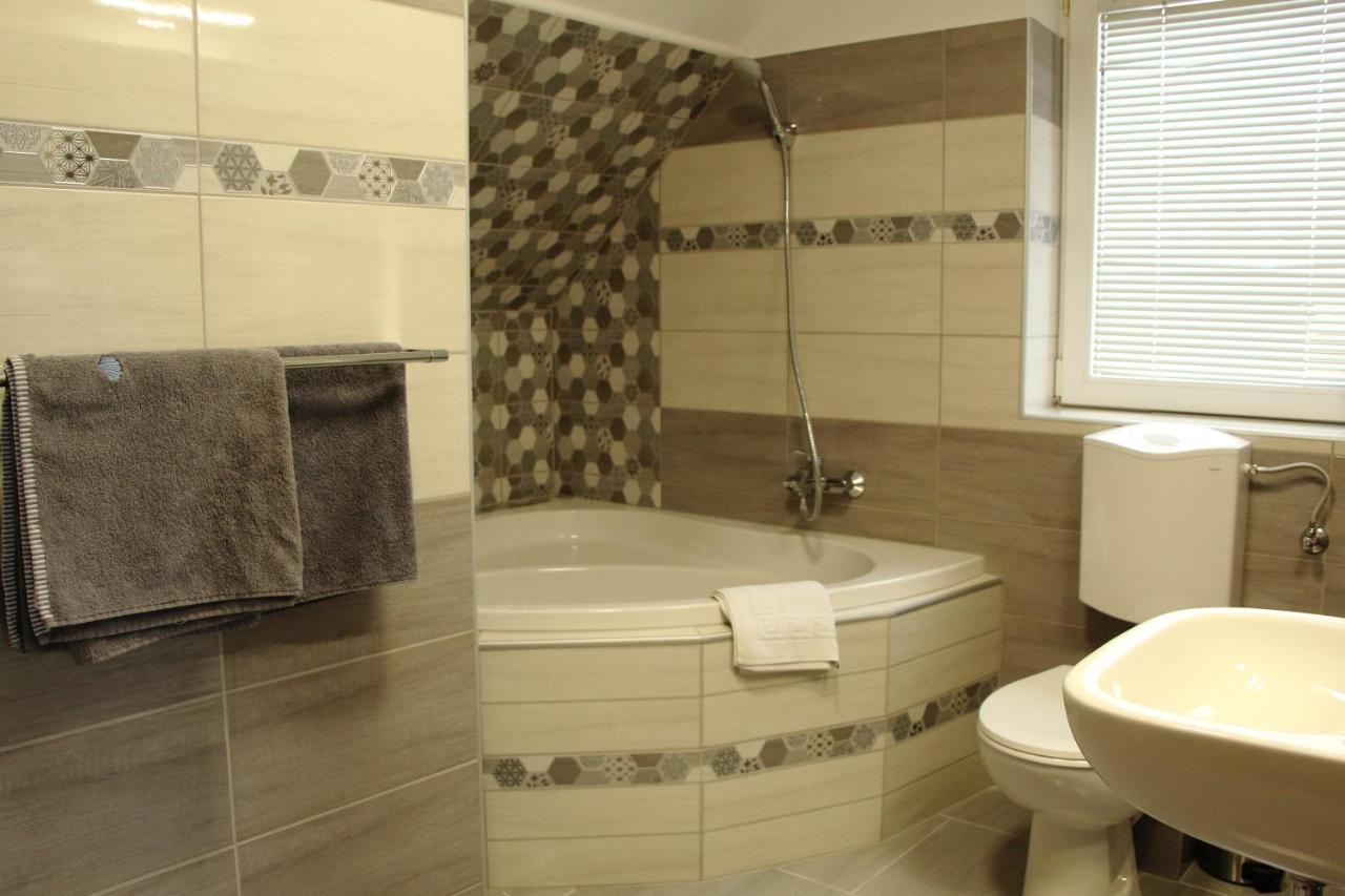 Hegylanc Fogado Bed & Breakfast Sotony Dış mekan fotoğraf